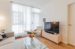 1249 Granville Street  Vancouver, BC V6Z 1M5