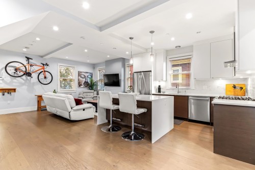 437 Vernon Drive, Vancouver, BC 