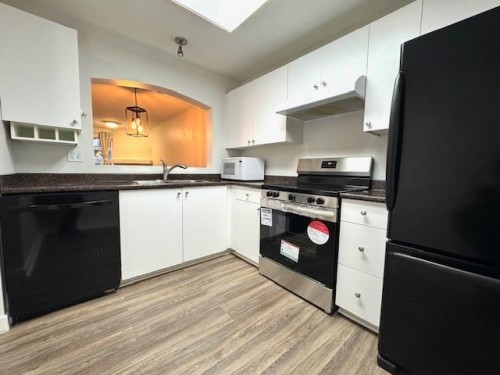 210-2439 Wilson Avenue, Port Coquitlam, BC 