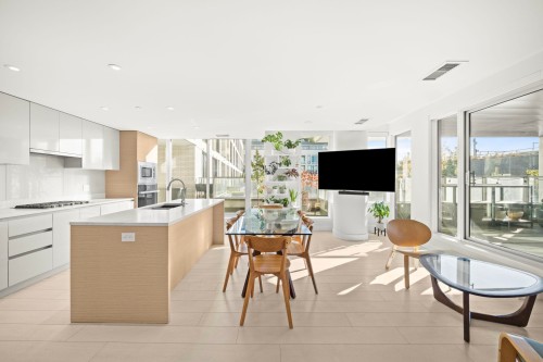 320-3538 Sawmill Crescent, Vancouver, BC 