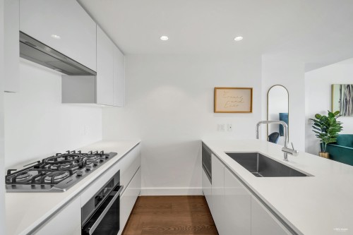 1807-5788 Gilbert Road, Richmond, BC 