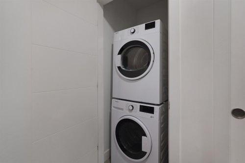 124-2035 Glenaire Drive, North Vancouver, BC 