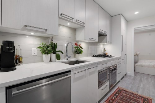 124-2035 Glenaire Drive, North Vancouver, BC 