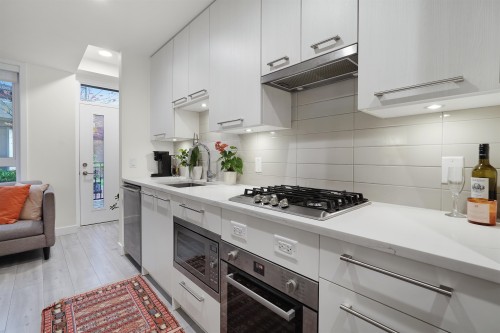 124-2035 Glenaire Drive, North Vancouver, BC 