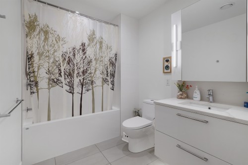 124-2035 Glenaire Drive, North Vancouver, BC 