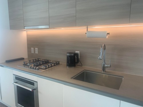 2512-988 Quayside Drive, New Westminster, BC 