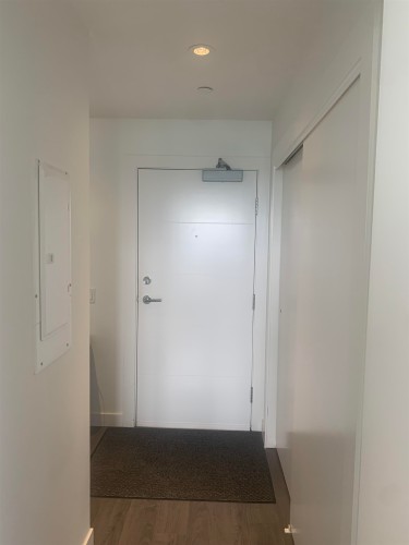 2512-988 Quayside Drive, New Westminster, BC 