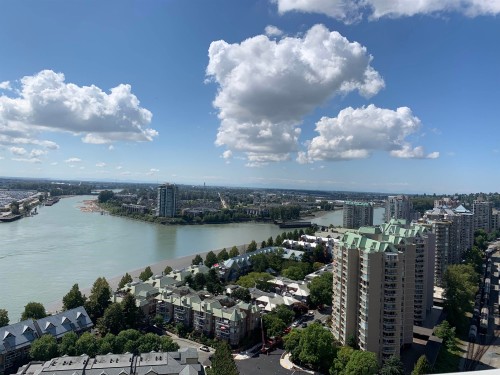 2512-988 Quayside Drive, New Westminster, BC 