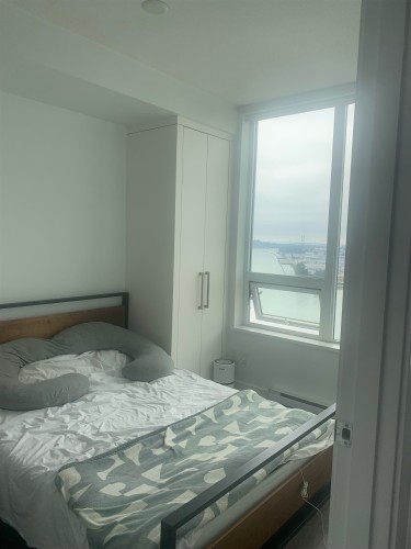 2512-988 Quayside Drive, New Westminster, BC 