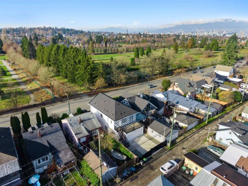 5304 Fraser Street, Vancouver, BC 