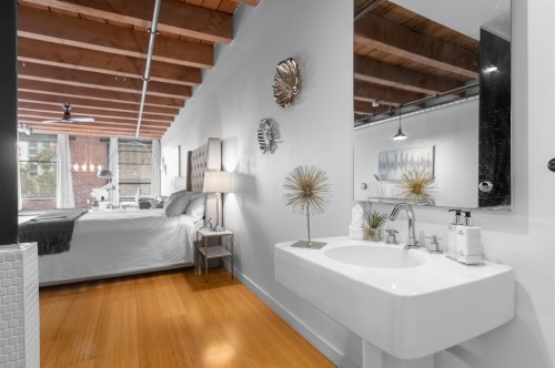 315-55 Cordova Street E, Vancouver, BC 