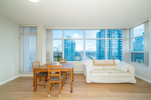 3206-4880 Bennett Street, Burnaby, BC 