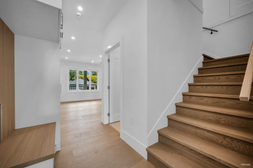 3673 48Th Avenue E, Vancouver, BC 