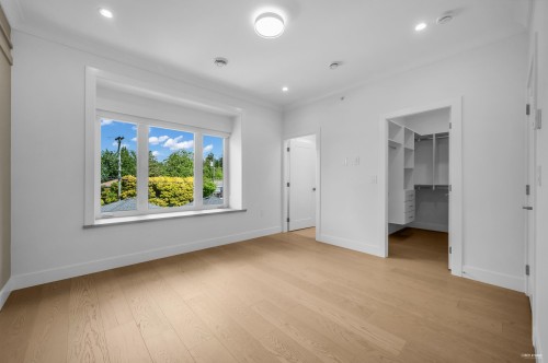 3673 48Th Avenue E, Vancouver, BC 