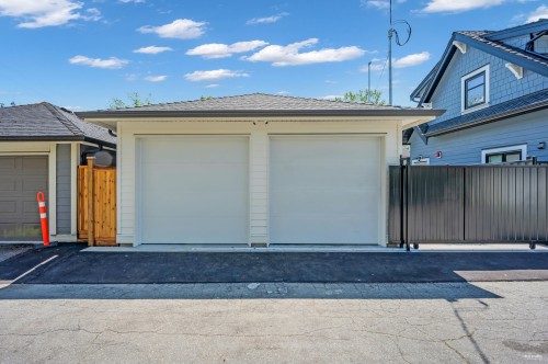 3673 48Th Avenue E, Vancouver, BC 