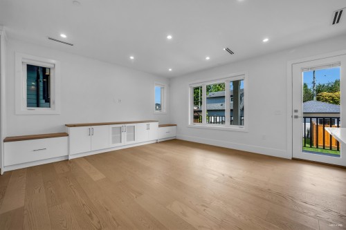 3673 48Th Avenue E, Vancouver, BC 