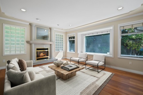 8419 Mcgregor Avenue, Burnaby, BC 