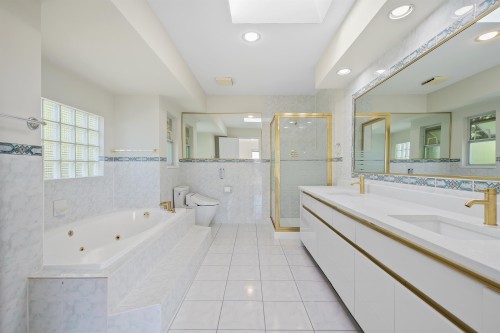 8419 Mcgregor Avenue, Burnaby, BC 