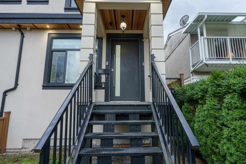 3216 Vimy Crescent, Vancouver, BC 