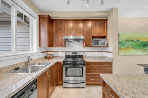 16-11393 Steveston Highway, Richmond, BC 