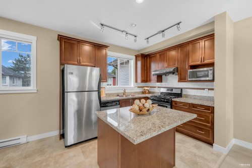 16-11393 Steveston Highway, Richmond, BC 