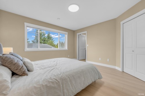 16-11393 Steveston Highway, Richmond, BC 