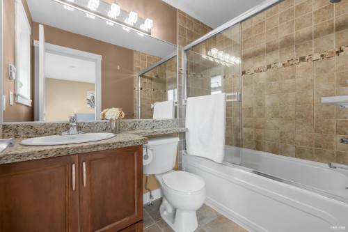 16-11393 Steveston Highway, Richmond, BC 