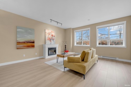 16-11393 Steveston Highway, Richmond, BC 