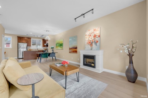 16-11393 Steveston Highway, Richmond, BC 