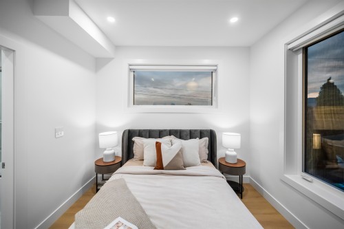 2-3623 Triumph Street, Vancouver, BC 