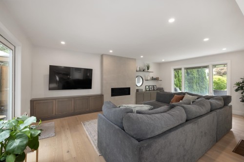 2678 Ailsa Crescent, North Vancouver, BC 