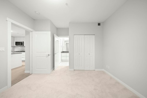 301-2632 Library Lane, North Vancouver, BC 