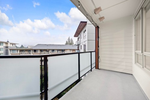 301-2632 Library Lane, North Vancouver, BC 