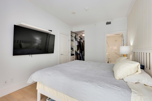 501-185 Victory Ship Way, North Vancouver, BC 