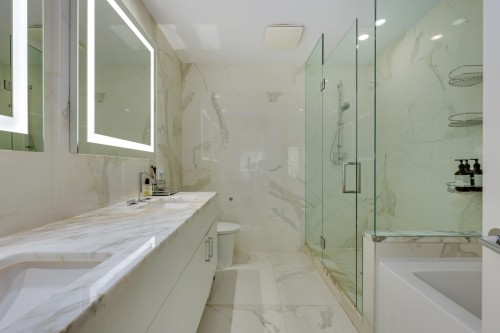 501-185 Victory Ship Way, North Vancouver, BC 