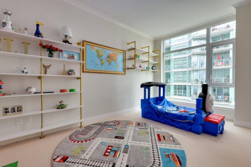 501-185 Victory Ship Way, North Vancouver, BC 