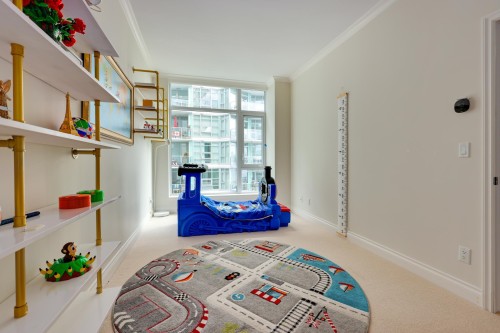 501-185 Victory Ship Way, North Vancouver, BC 