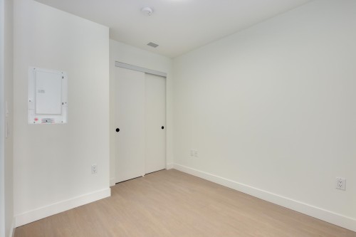 564-422 3Rd Street E, North Vancouver, BC 