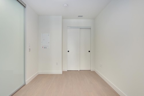 564-422 3Rd Street E, North Vancouver, BC 