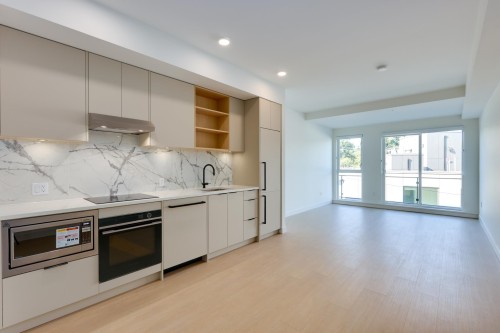 564-422 3Rd Street E, North Vancouver, BC 