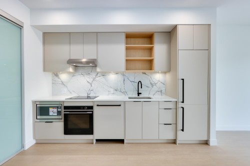 564-422 3Rd Street E, North Vancouver, BC 