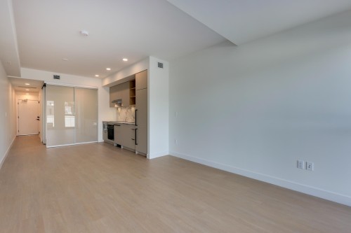 564-422 3Rd Street E, North Vancouver, BC 