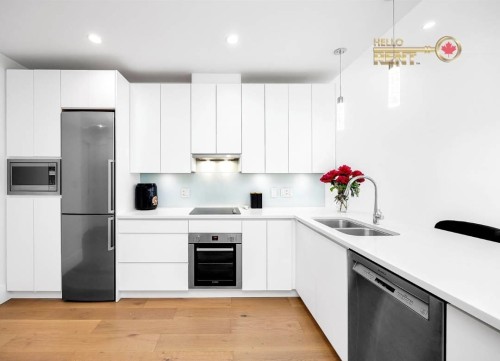 105-1591 Bowser Avenue, North Vancouver, BC 