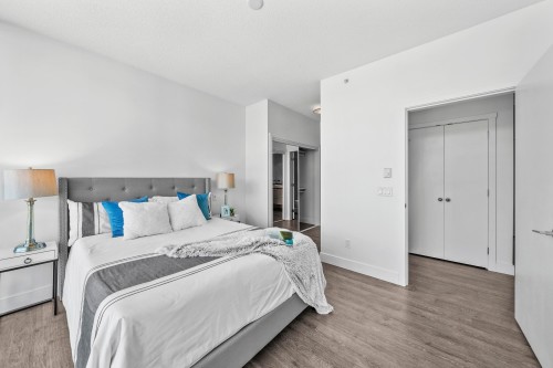 2808-3007 Glen Drive, Coquitlam, BC 