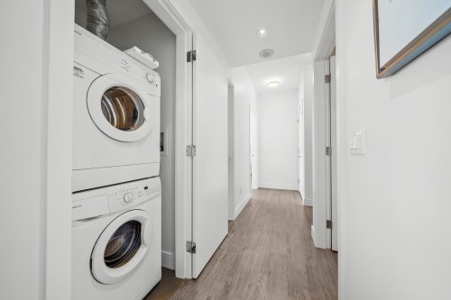 2808-3007 Glen Drive, Coquitlam, BC 