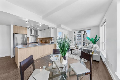 2808-3007 Glen Drive, Coquitlam, BC 