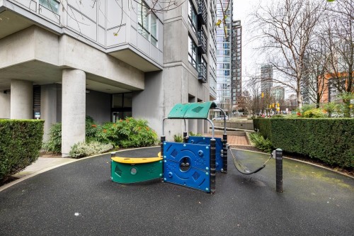 2706-1438 Richards Street, Vancouver, BC 