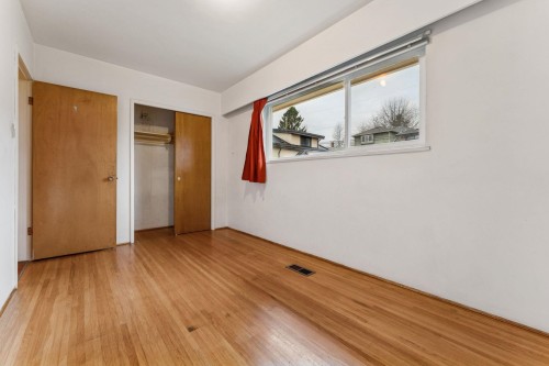 1521 64Th Avenue E, Vancouver, BC 