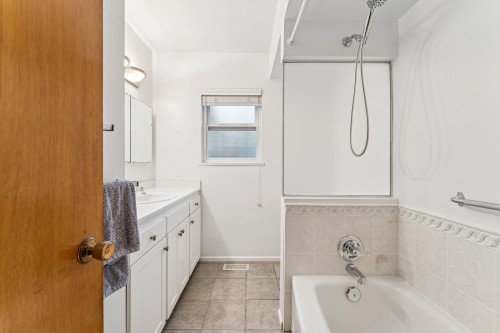 1521 64Th Avenue E, Vancouver, BC 