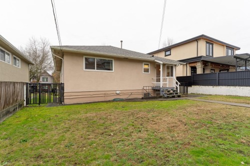 1521 64Th Avenue E, Vancouver, BC 
